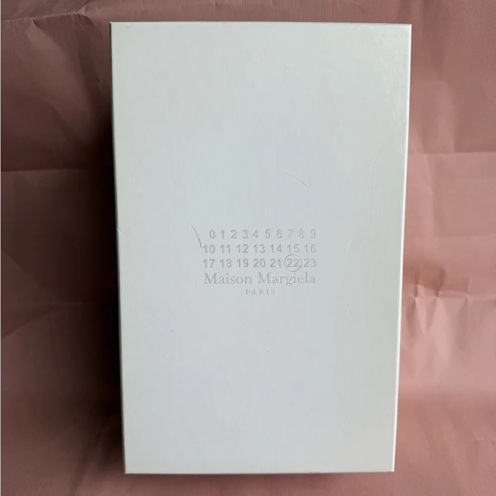 Maison Margiela Tabi - Picture 12 of 12